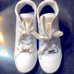 Guess Lifted White Sneakers